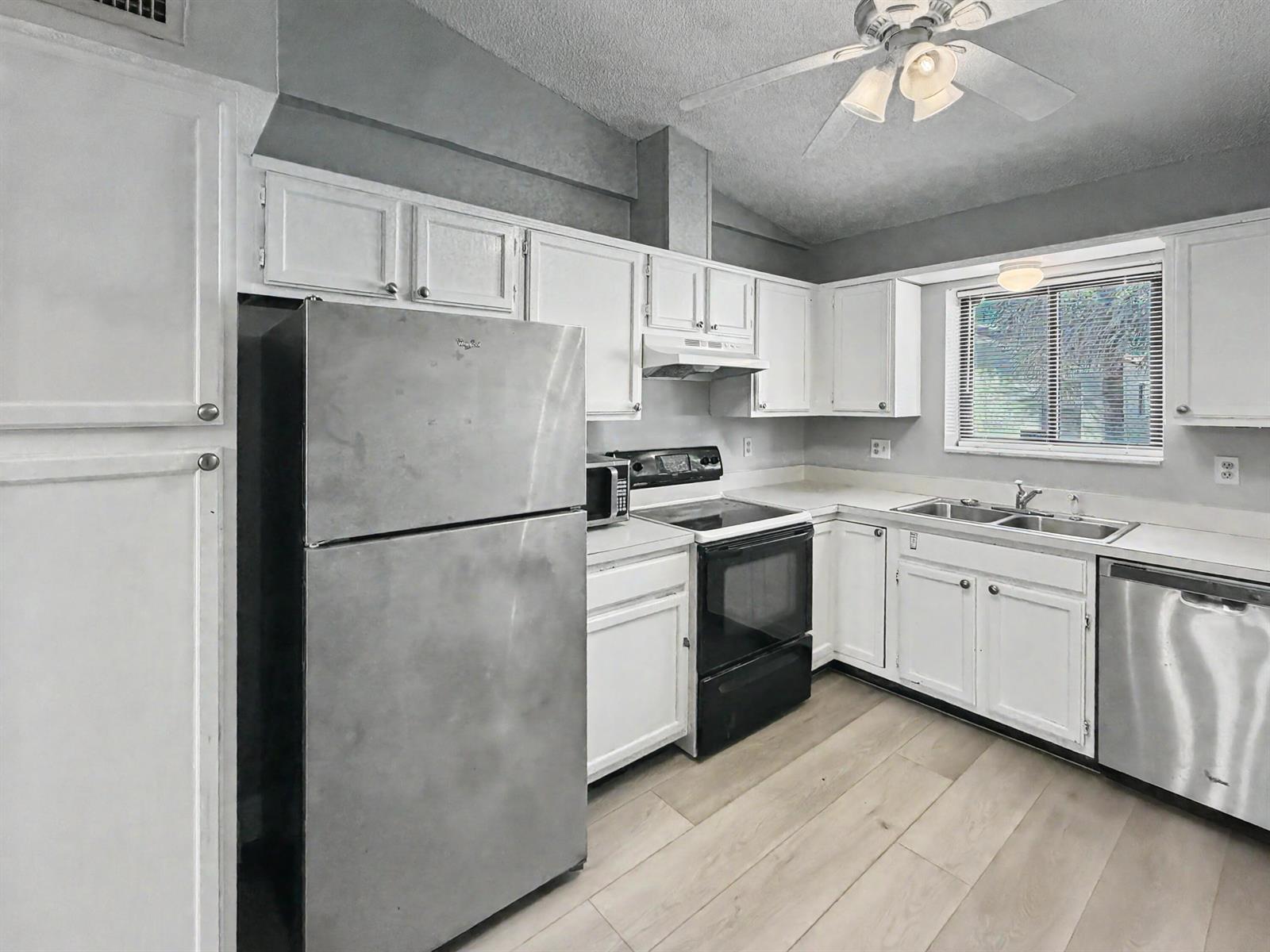 330 Palmwood Place # 210, Boca Raton FL 33431 photo 4
