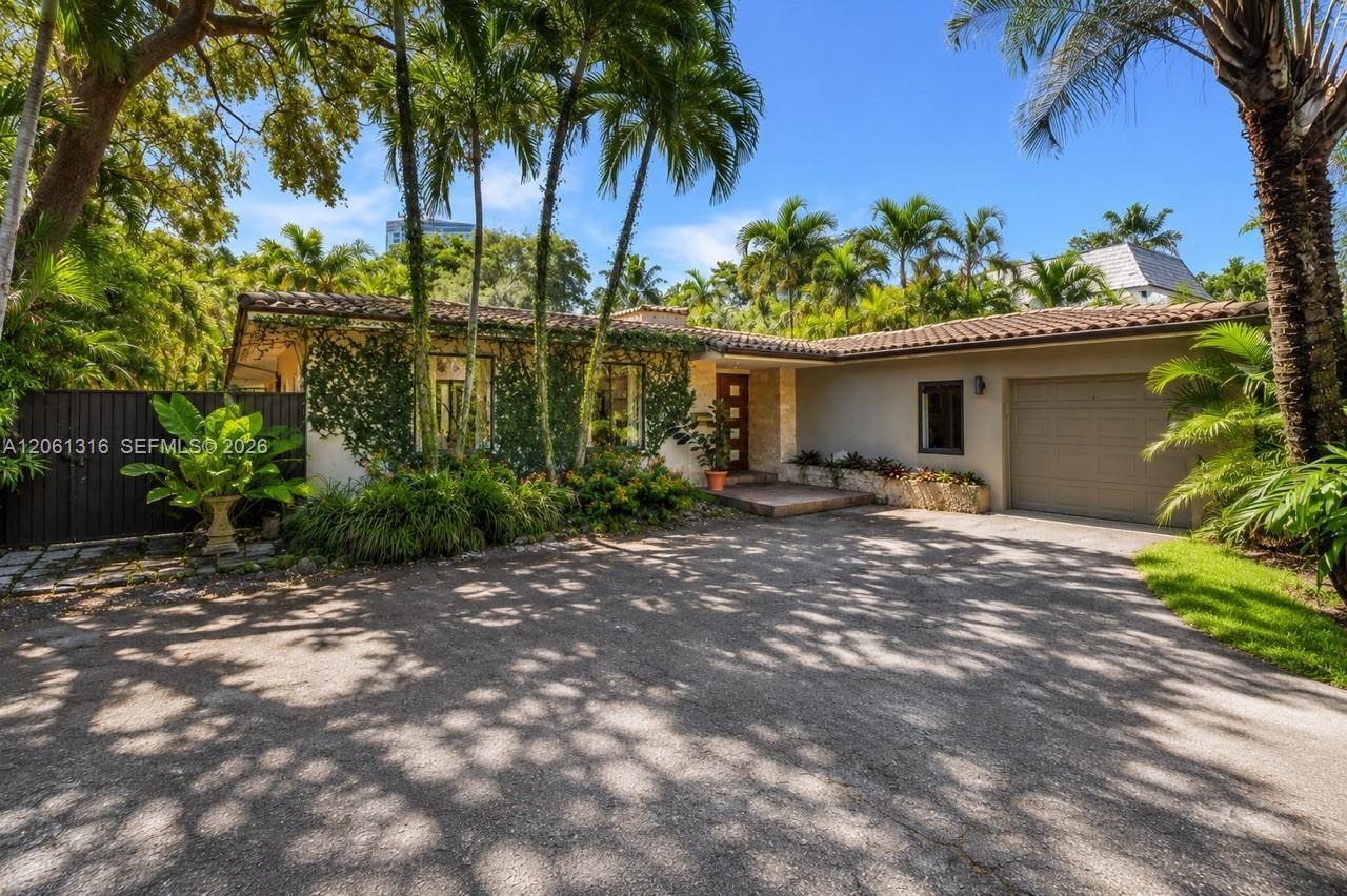 560 Sabal Palm Rd, Miami FL 33137 photo 2