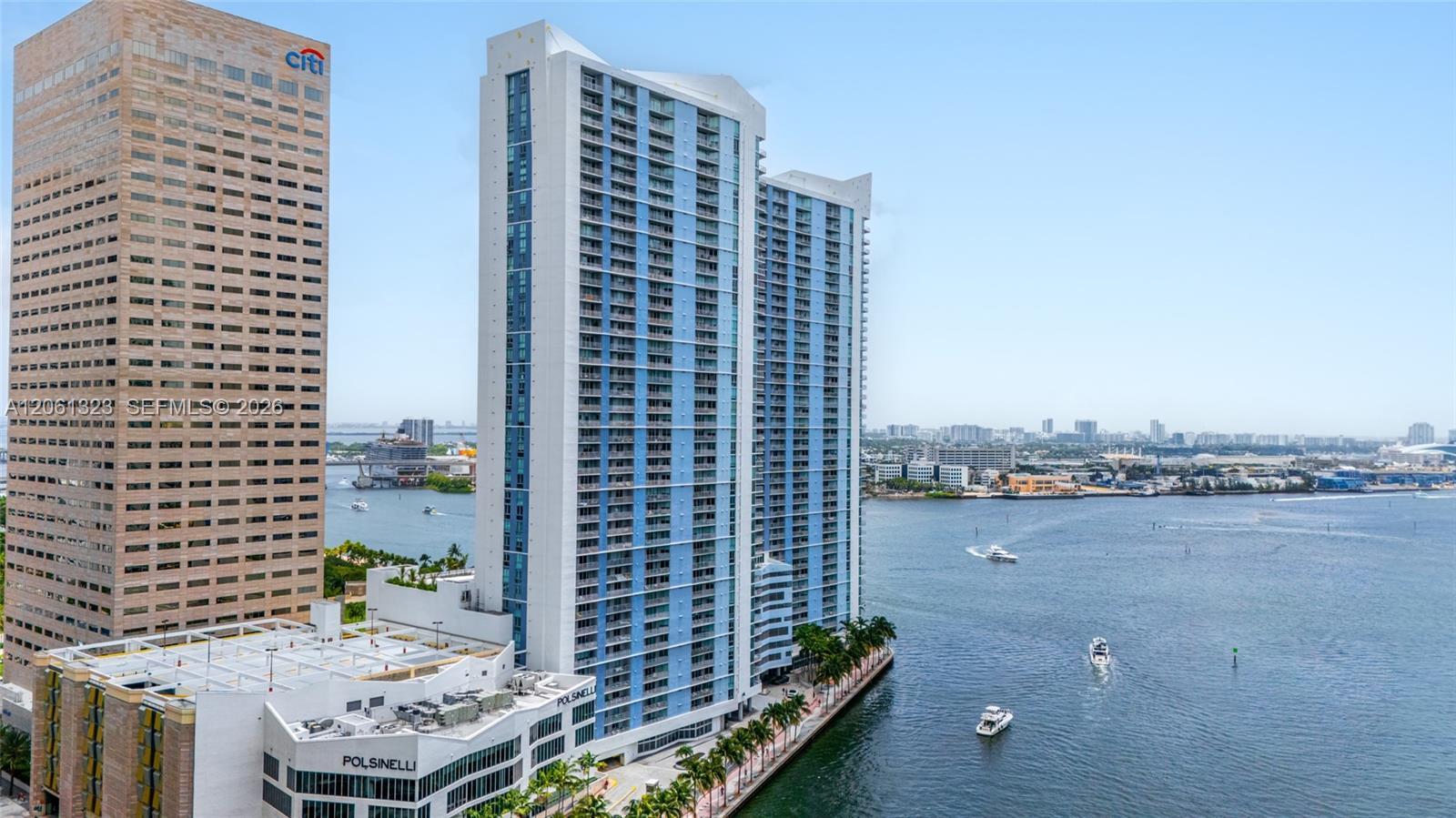 325 S Biscayne Blvd # 2219, Miami FL 33131 photo 2