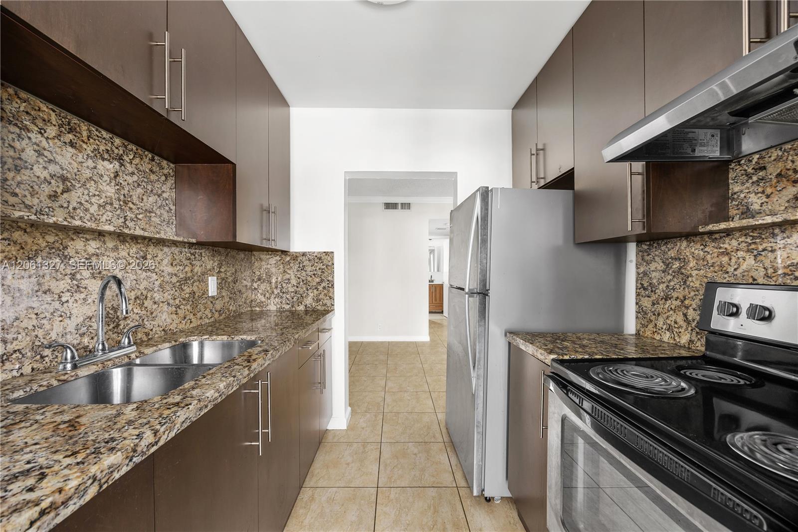 5420 Hollywood Blvd # 202, Hollywood FL 33021 photo 2