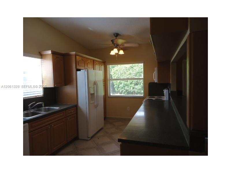 13621 SW 281st Ter, Homestead FL 33033 photo 5