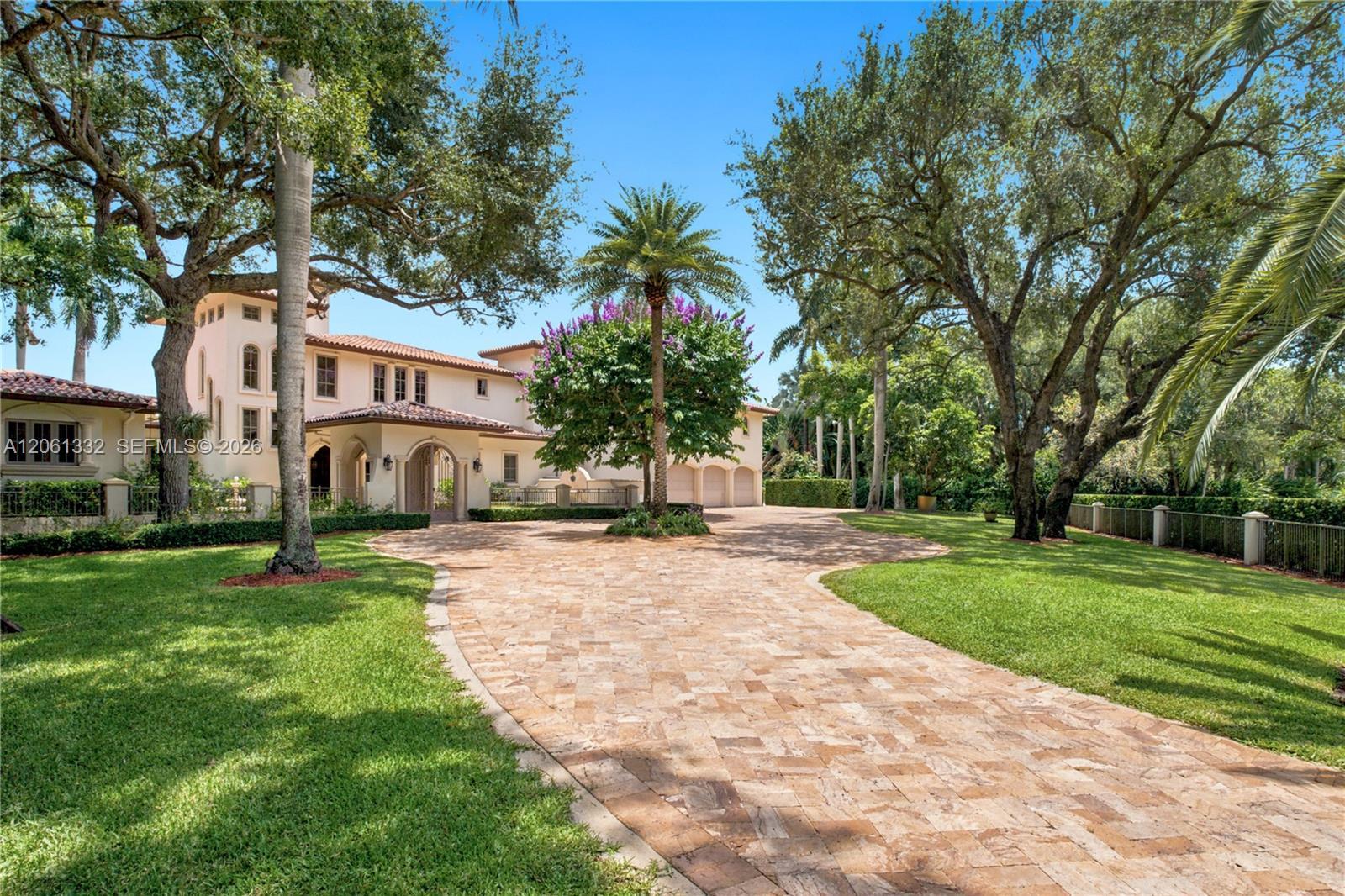 9501 Kerwood Ct, Coral Gables FL 33156 photo 2