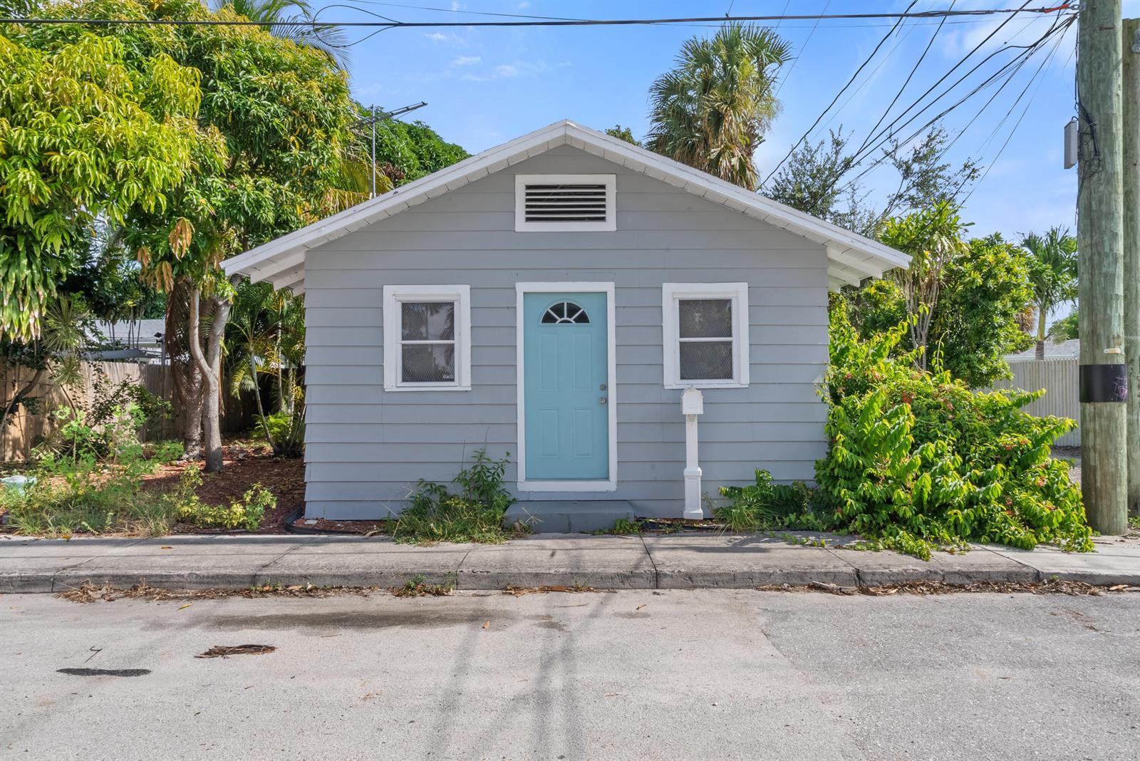 612 3rd Avenue S, FL 33460