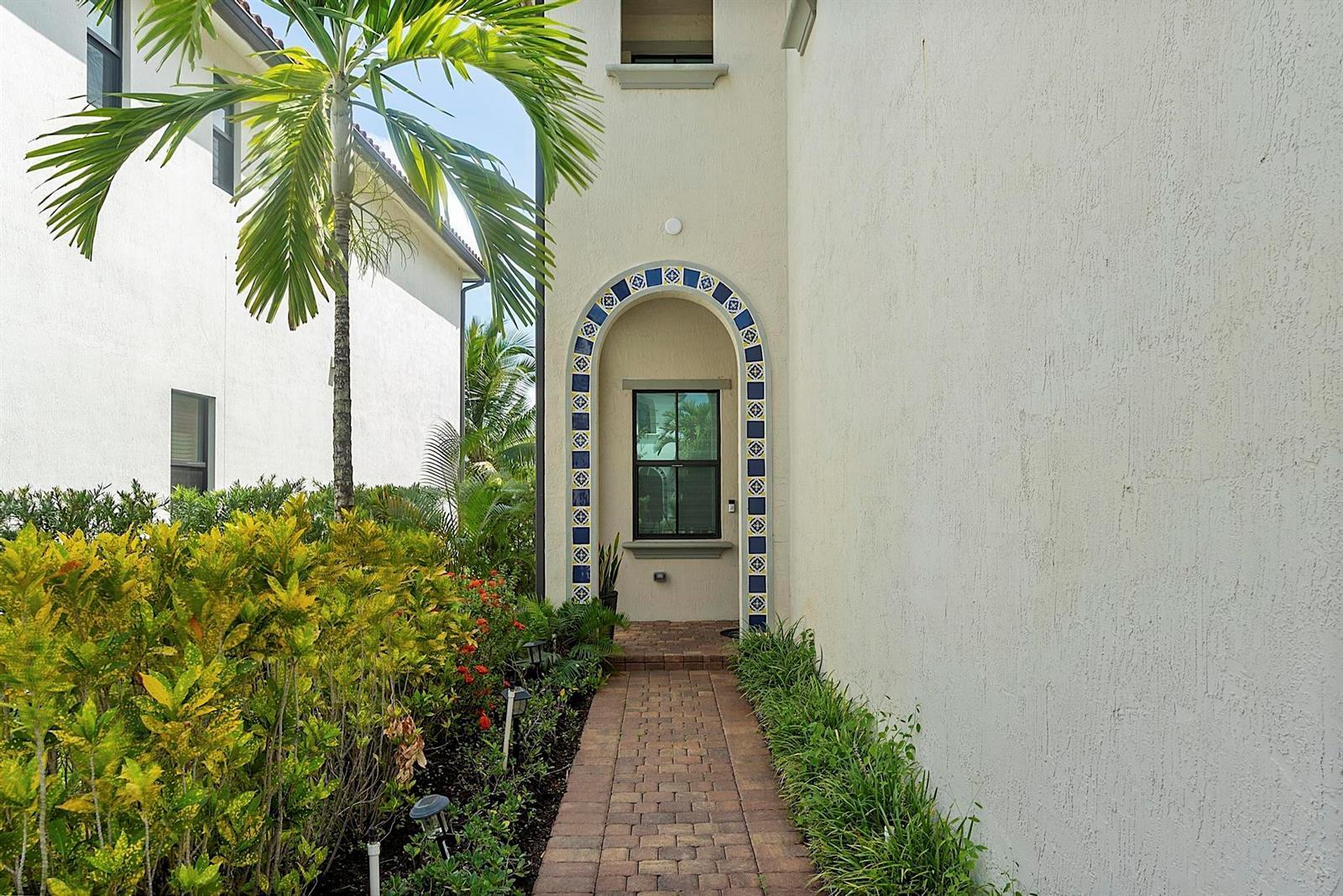 11824 SW 13th Court, Pembroke Pines FL 33025 photo 3