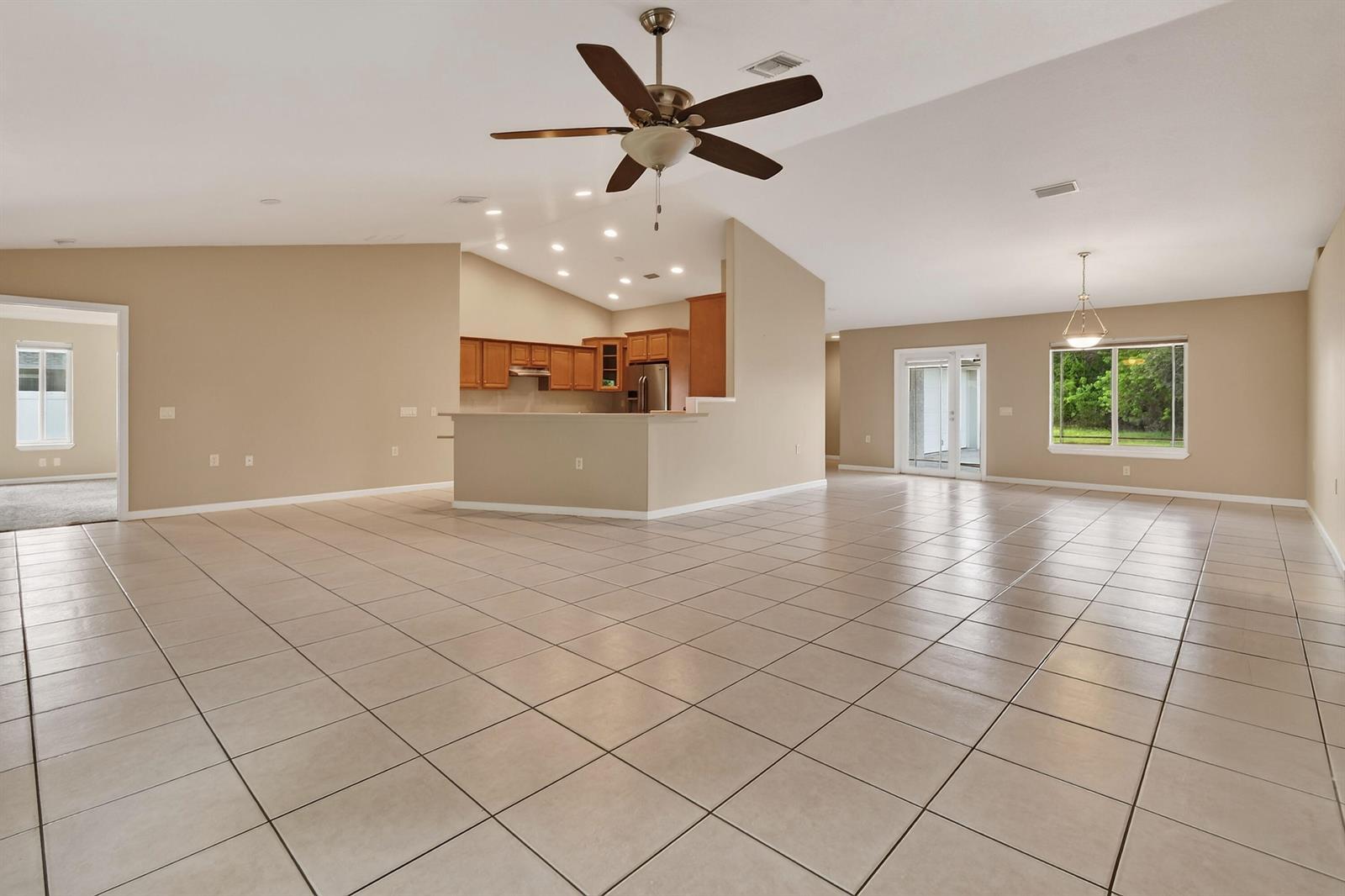 1061 SW BENSCHOP Avenue, Port St. Lucie FL 34953 photo 5