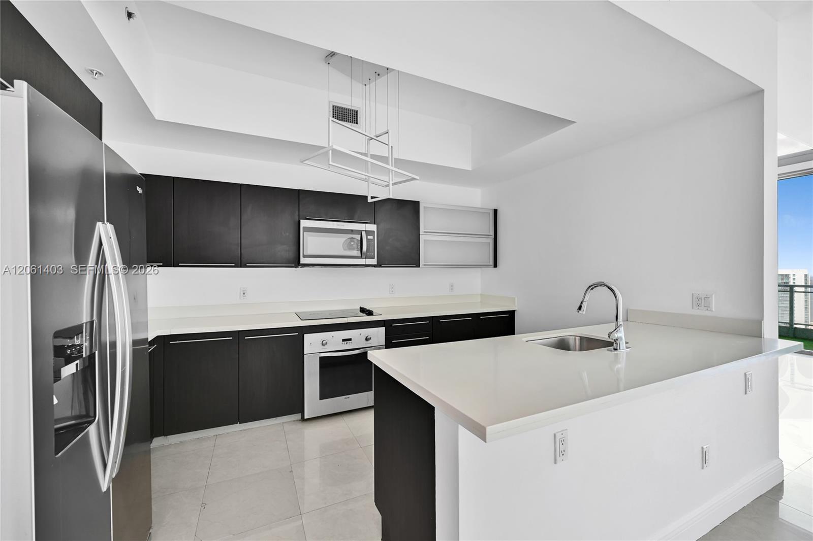 90 SW 3rd St # 17, Miami FL 33130 photo 2