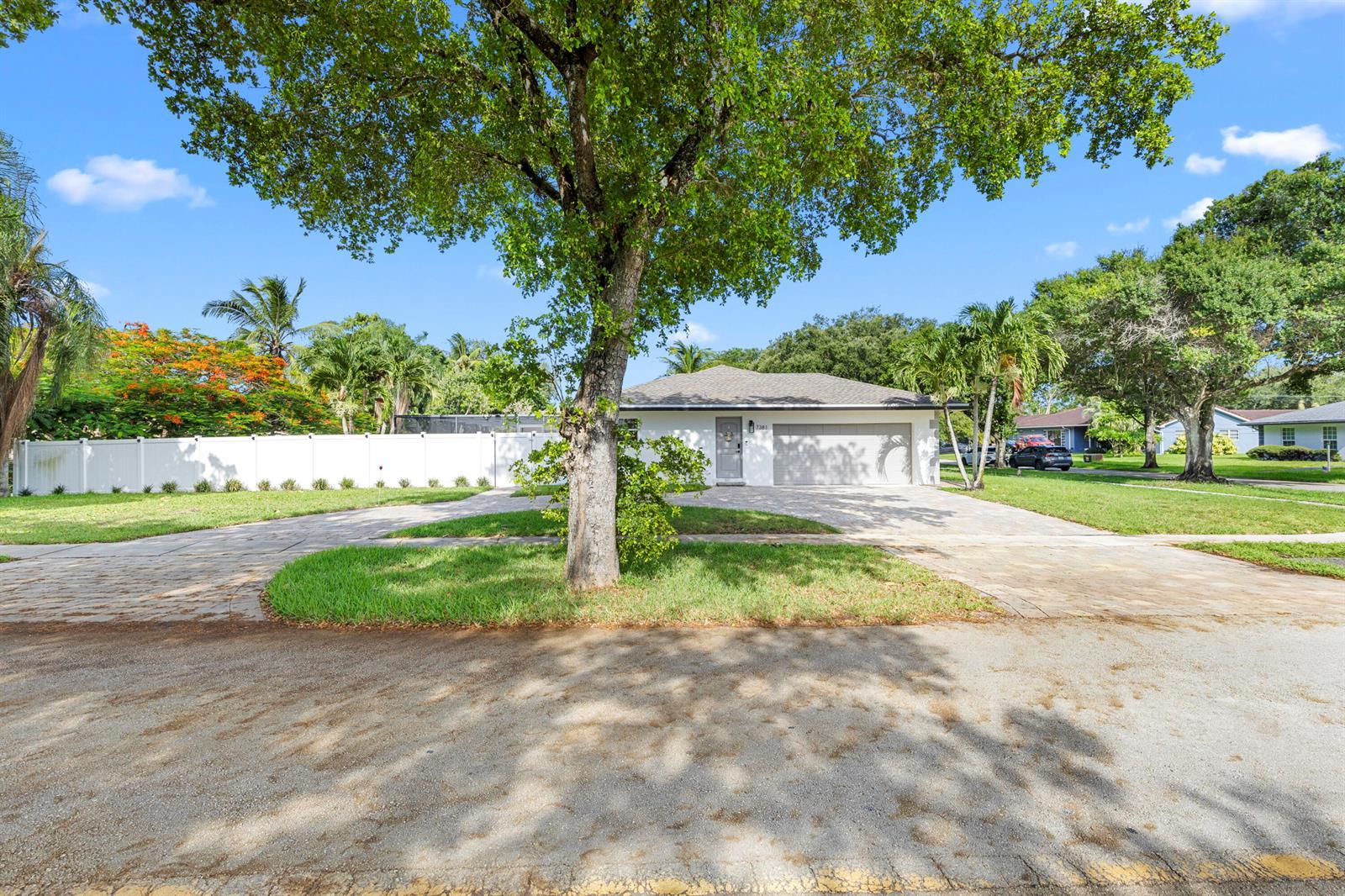 7381 NW 9TH Street, Plantation FL 33317 photo 4
