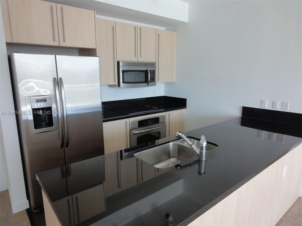 79 SW 12th St, Miami FL 33130 photo 3