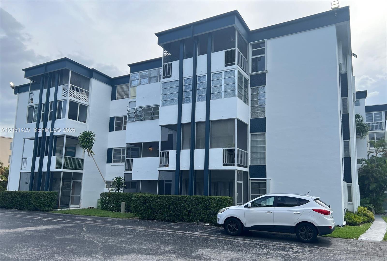 9159 SW 77th Ave # 113, Miami FL 33156 photo 2
