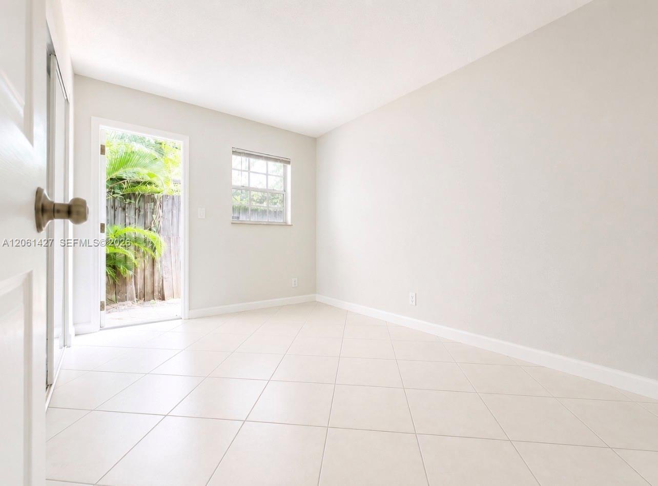 731 SW 14th Ave # 4, Fort Lauderdale FL 33312 photo 4