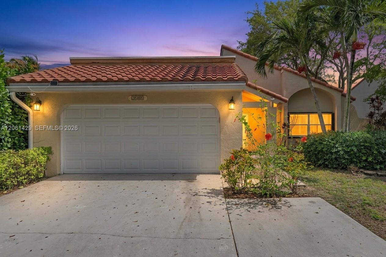 2905 Begonia Way, Cooper City FL 33026 photo 2