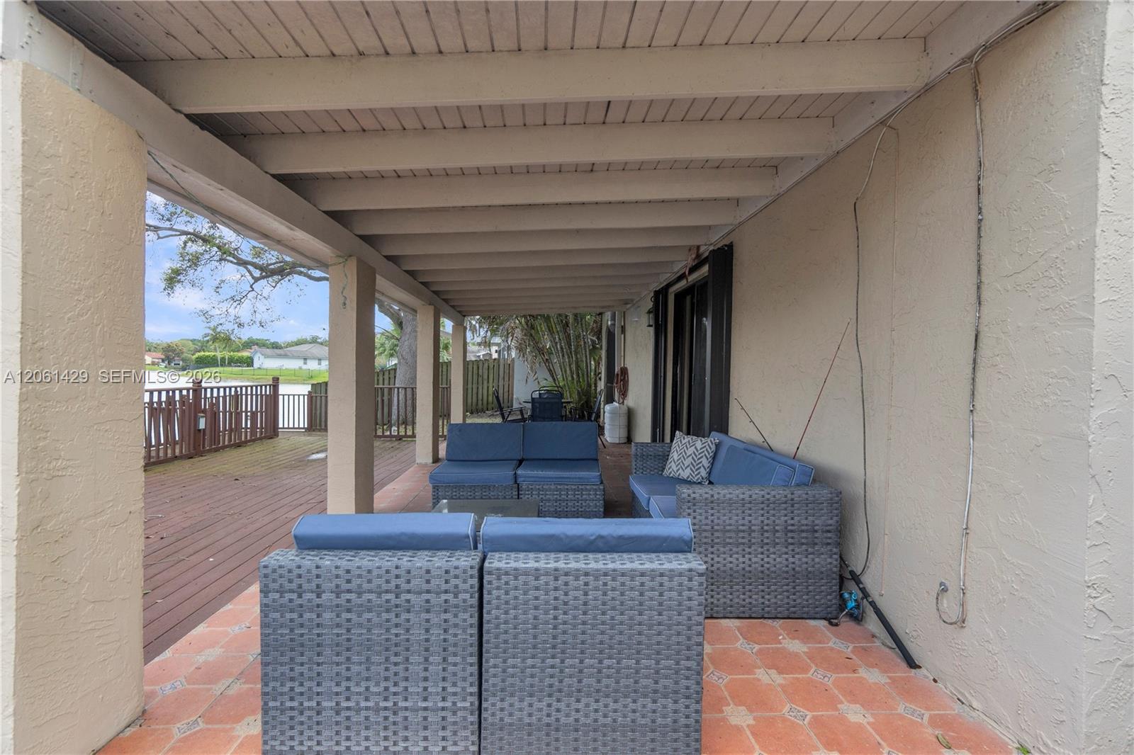 2905 Begonia Way, Cooper City FL 33026 photo 5
