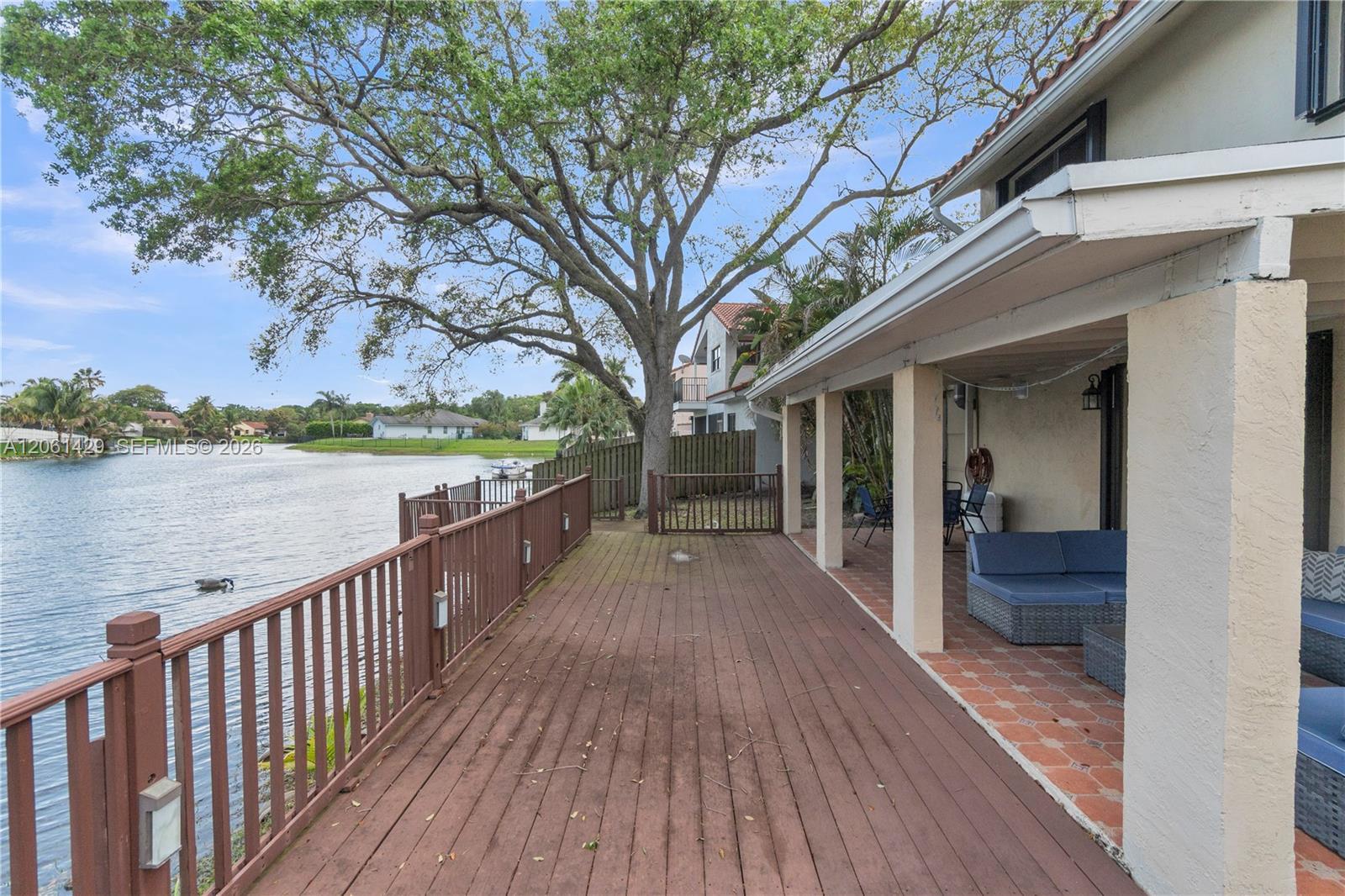 2905 Begonia Way, Cooper City FL 33026 photo 4