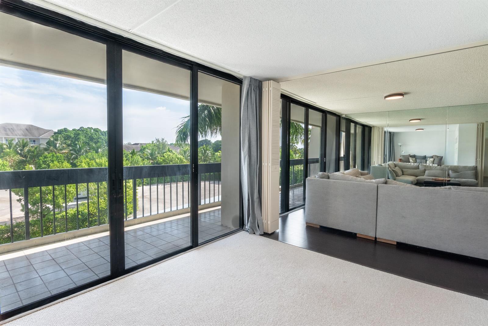 2400 PRESIDENTIAL Way # 302, West Palm Beach FL 33401 photo 5