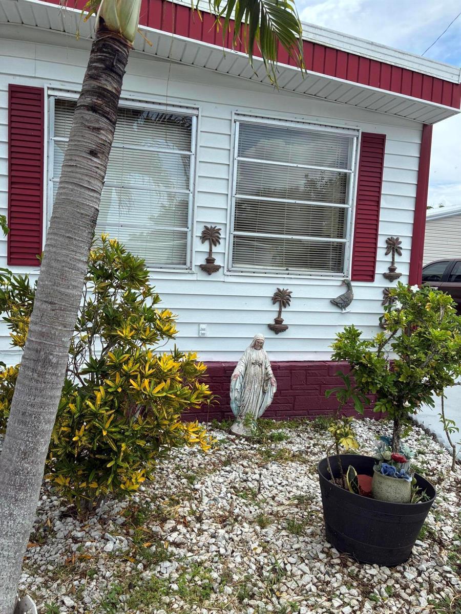 8708 SW 16th Street, Davie FL 33324 photo 2