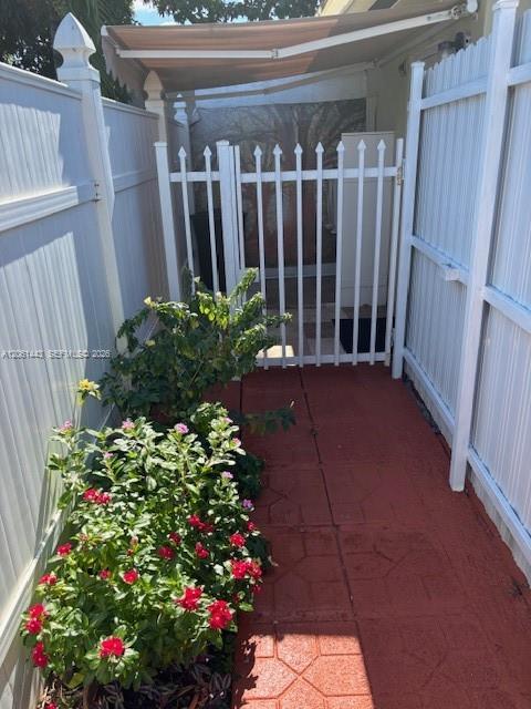 XX E 30th St, Hialeah FL 33013 photo 3