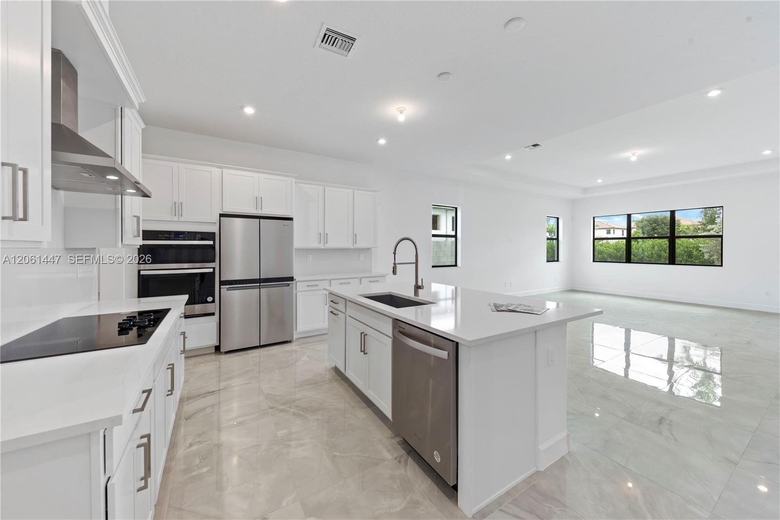 2671 NW 87th Ter, Cooper City FL 33024 photo 3
