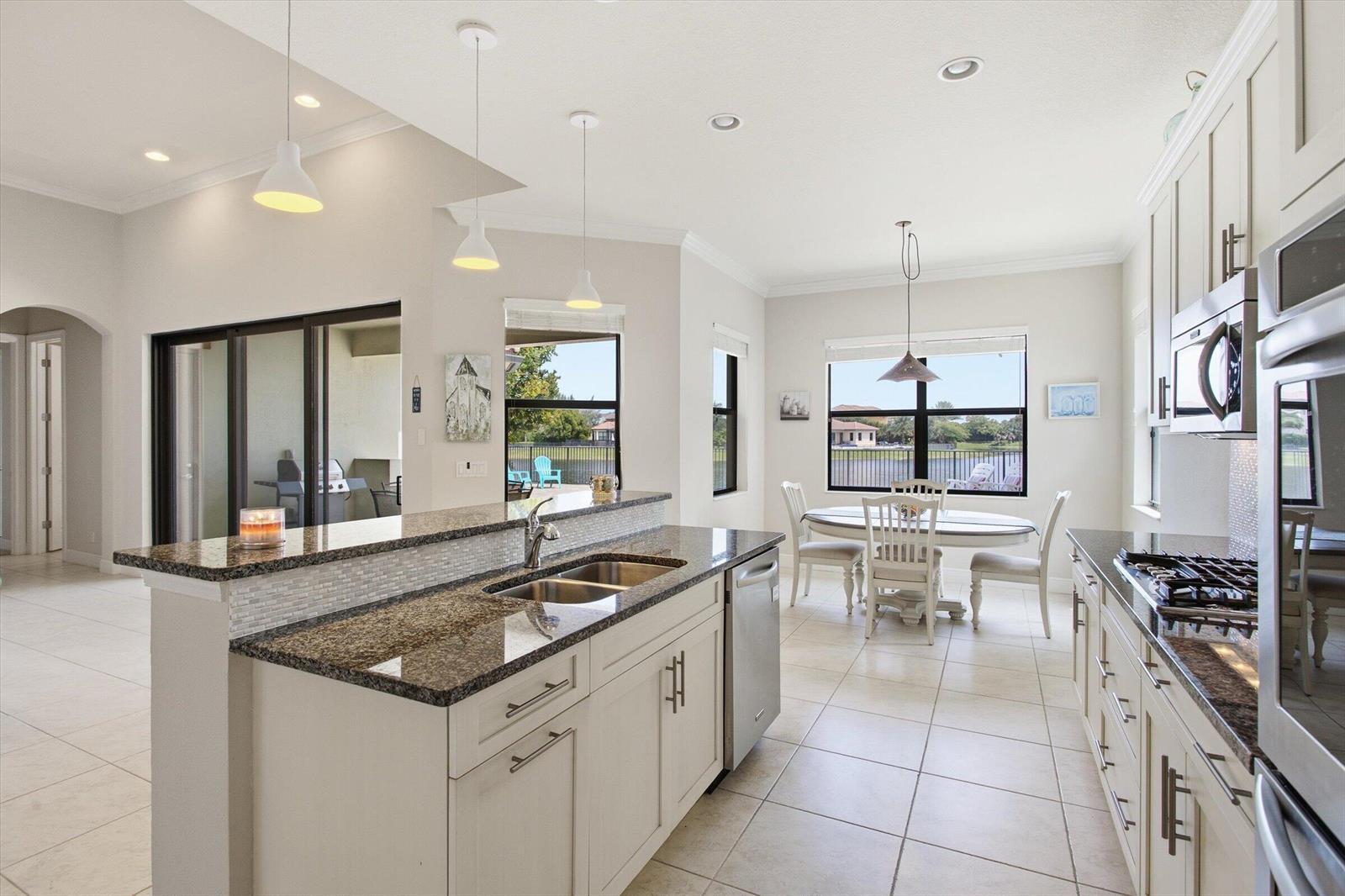 11513 NW 81st Place, Parkland FL 33076 photo 3