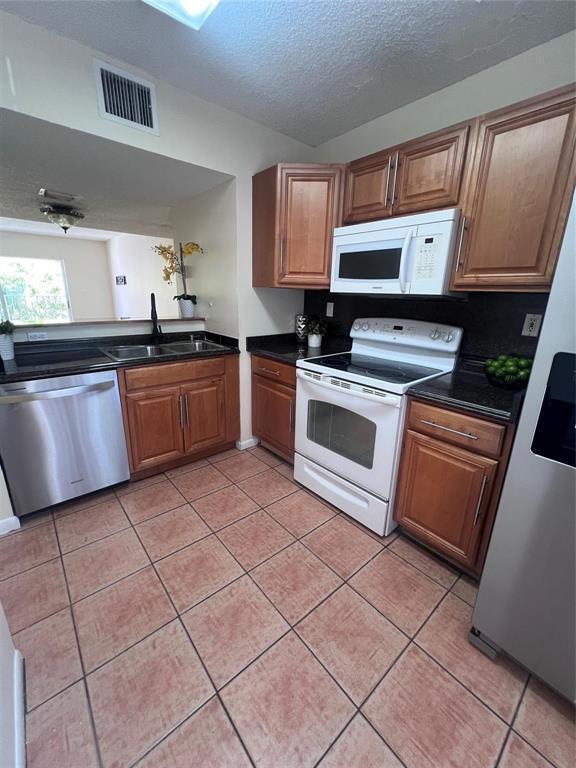 167 RIVIERA Circle, Weston FL 33326 photo 2