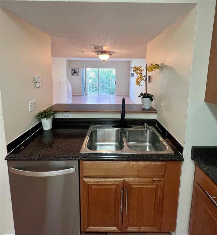 167 RIVIERA Circle, Weston FL 33326 photo 4