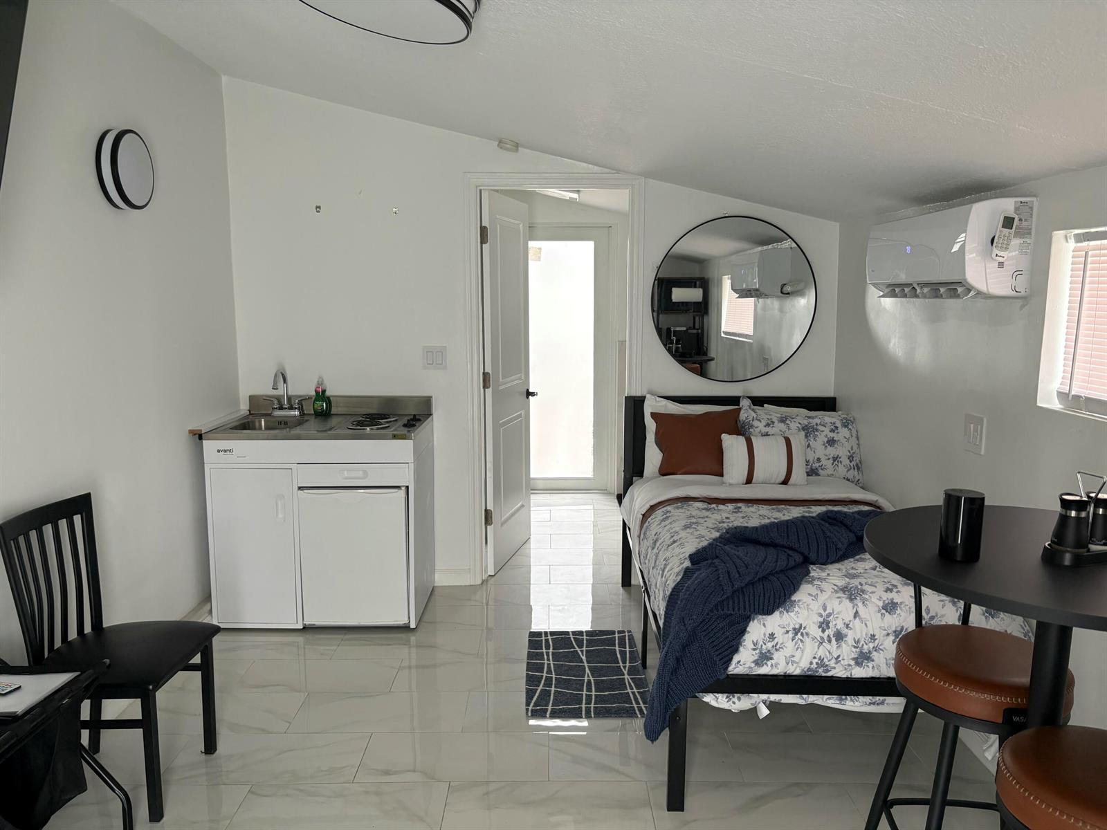 2816 NW 7TH Street, Fort Lauderdale FL 33311 photo 5