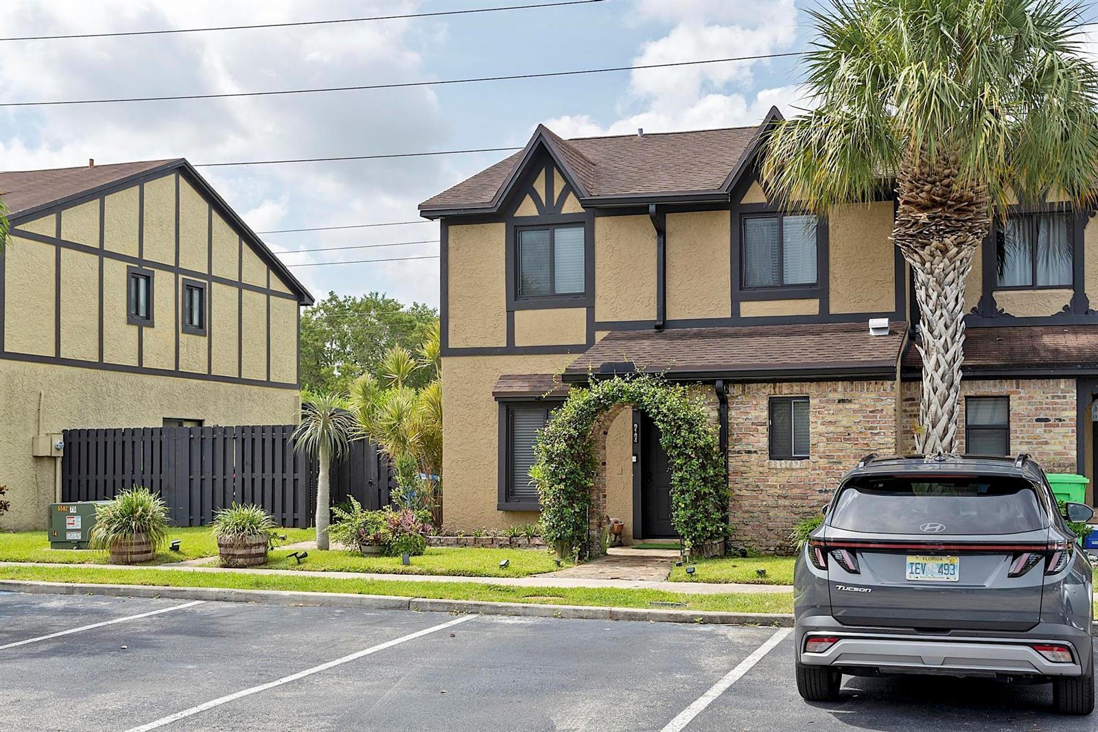 9184 NW 44TH Court, Sunrise FL 33351 photo 2