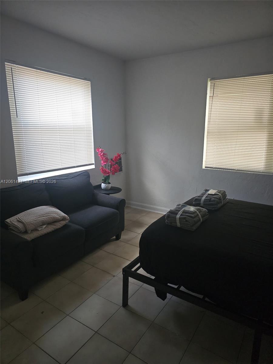 615 NE 4th St # 1, Hallandale Beach FL 33009 photo 4