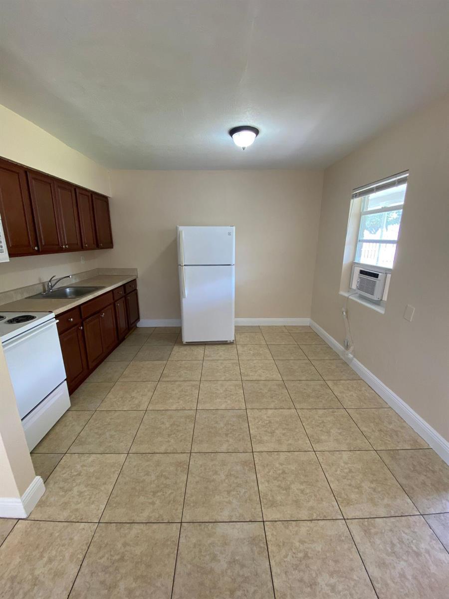 4820 Maine Street # 3, Lake Worth FL 33461 photo 2