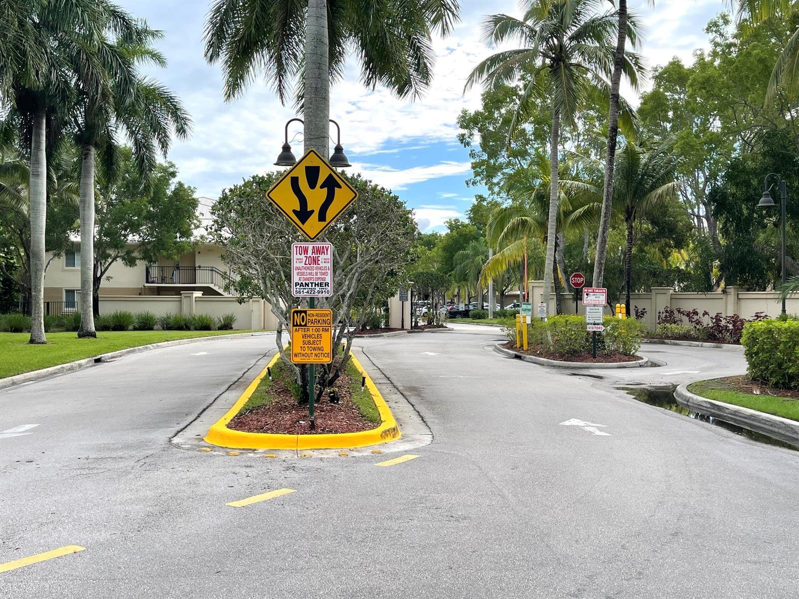 1700 S CRESTWOOD Court S # 1709, Royal Palm Beach FL 33411 photo 2