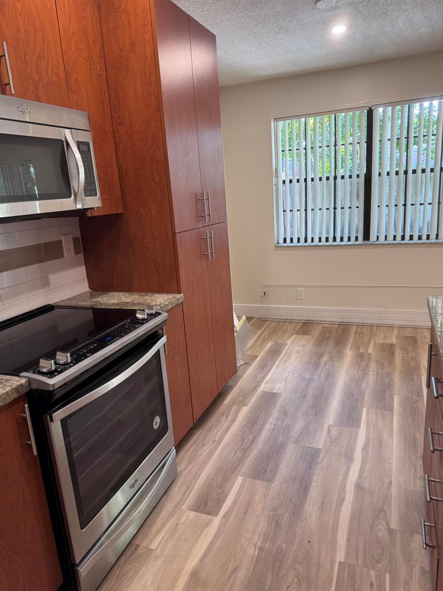 7914 PEMBROKE Road # 7914, Miramar FL 33023