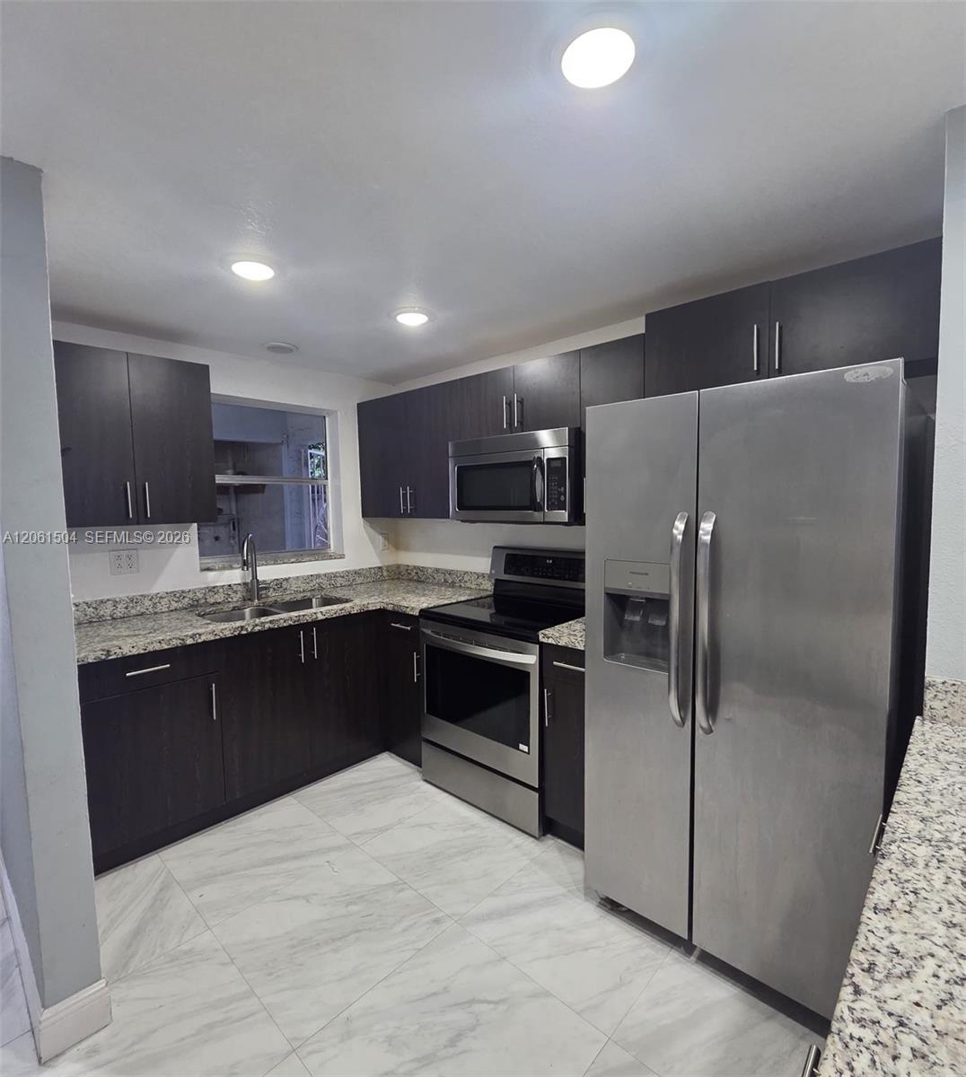 4241 W 10th Ln # 7, Hialeah FL 33012 photo 2