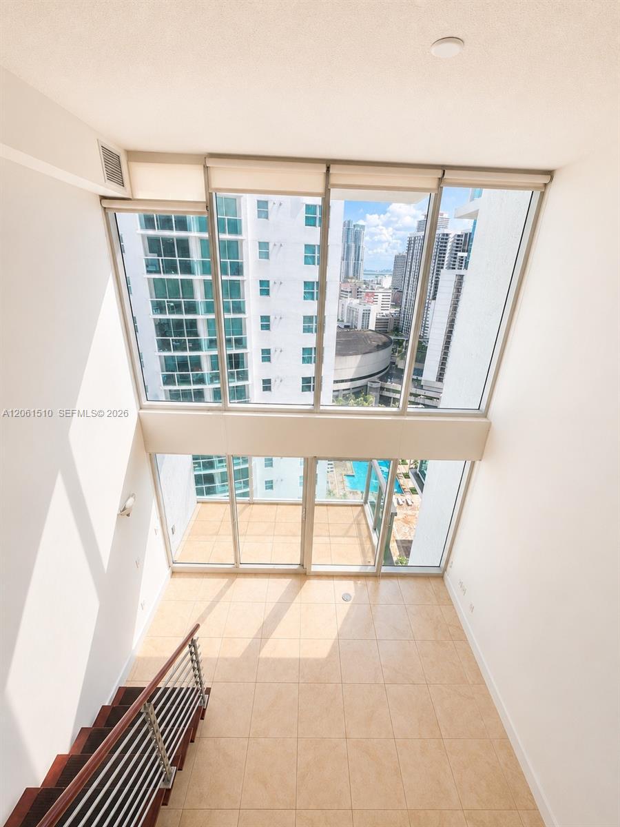 41 SE 5th St # 1415, Miami FL 33131 photo 4