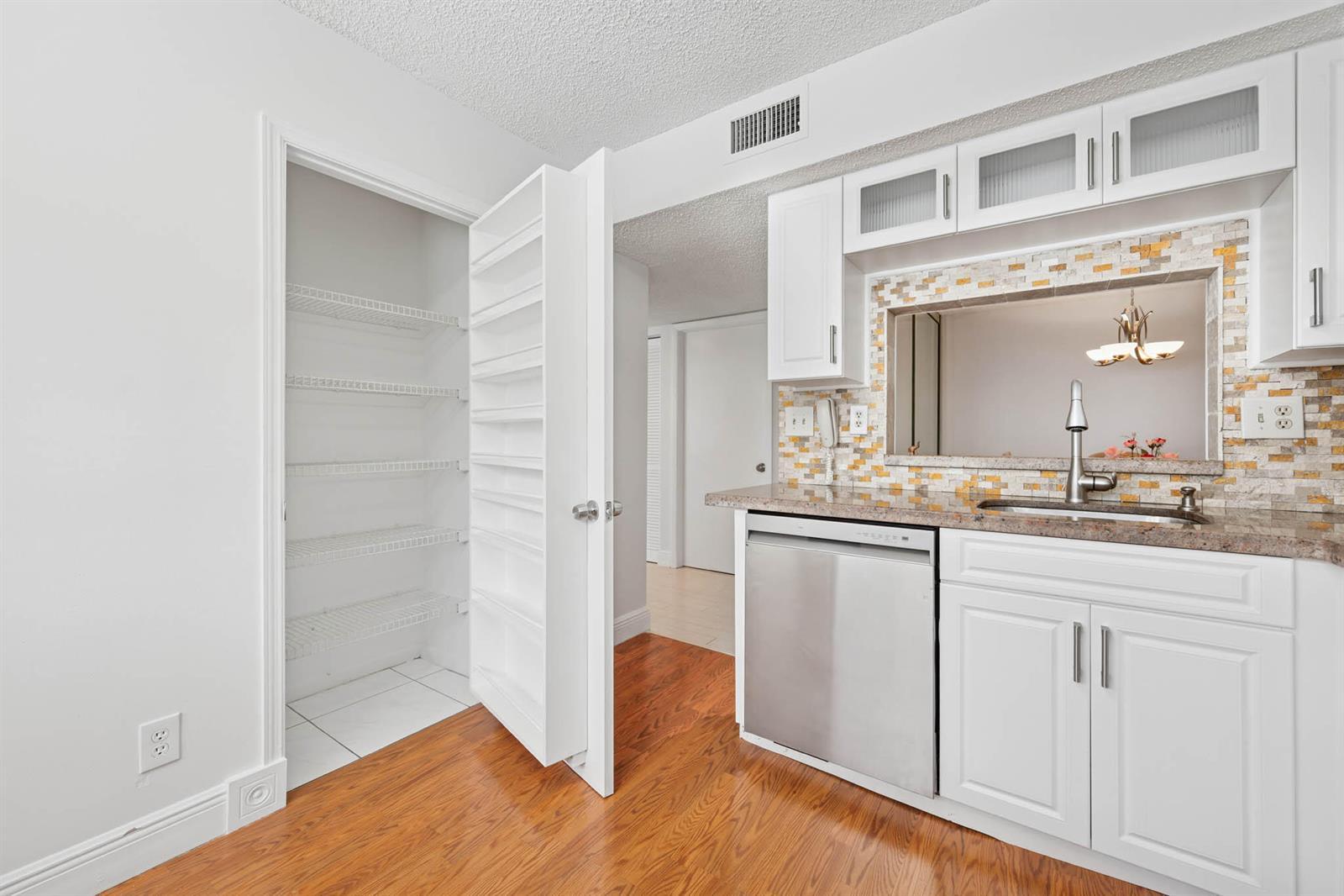 15450 E PEMBRIDGE Avenue E # 192, Delray Beach FL 33484 photo 2