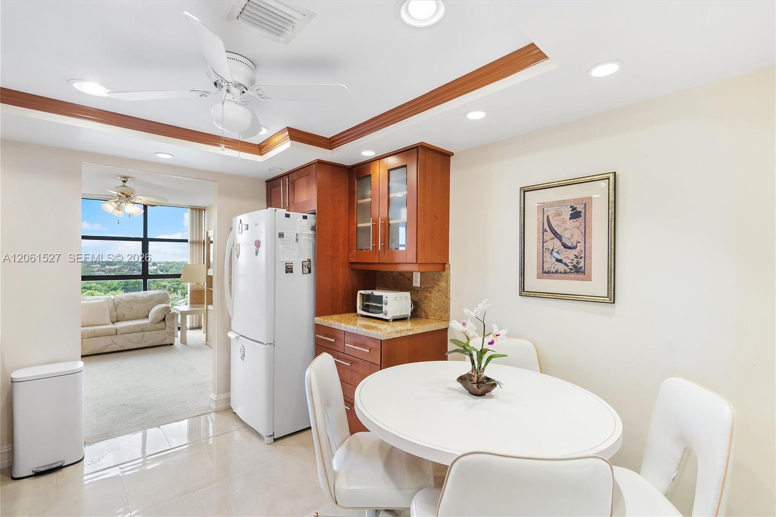 600 Parkview Dr # 709, Hallandale Beach FL 33009 photo 4