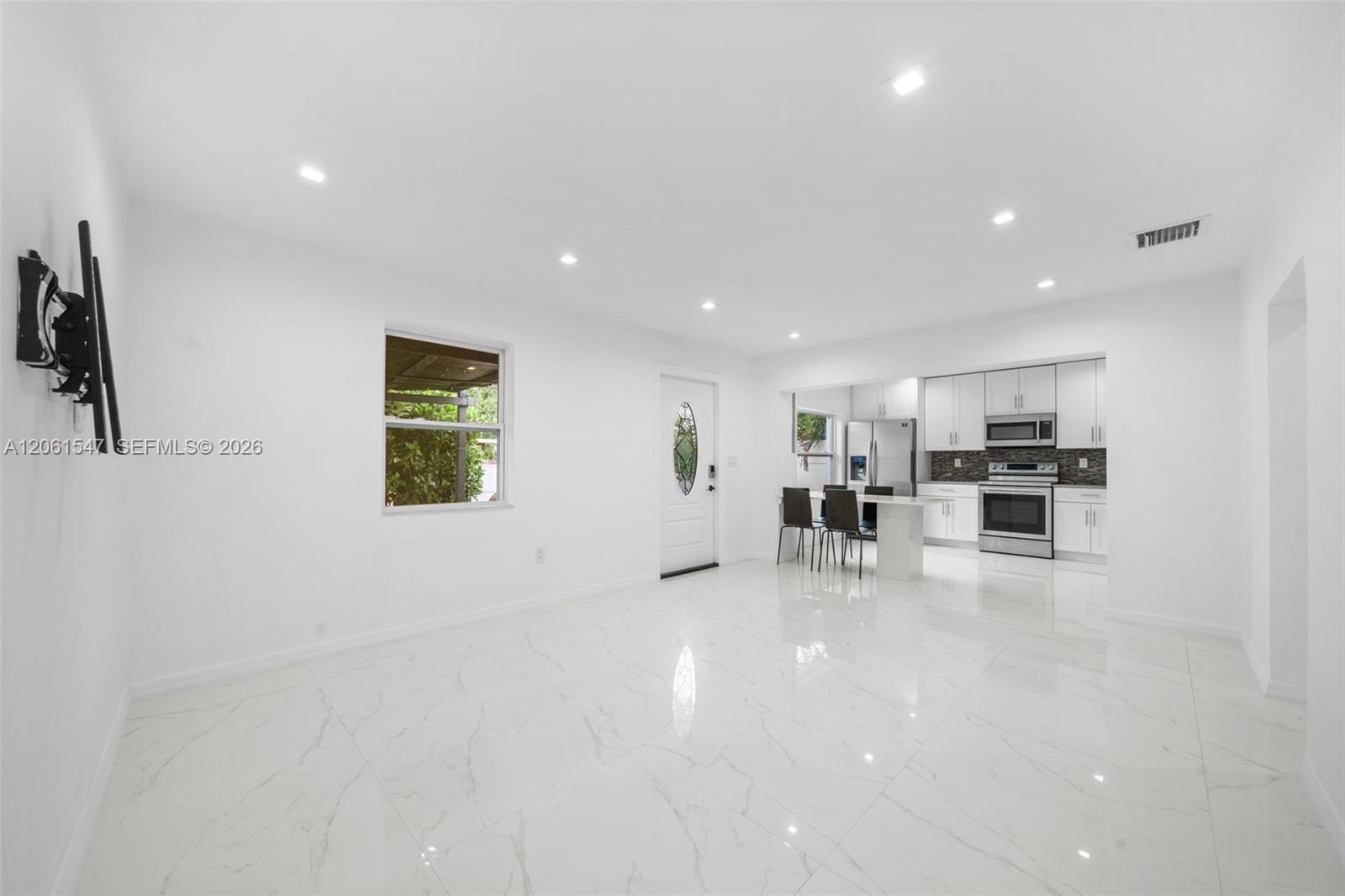 524 NW 10th St # 0, Hallandale Beach FL 33009 photo 5