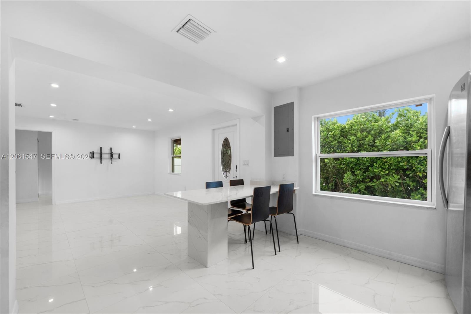 524 NW 10th St # 0, Hallandale Beach FL 33009 photo 4