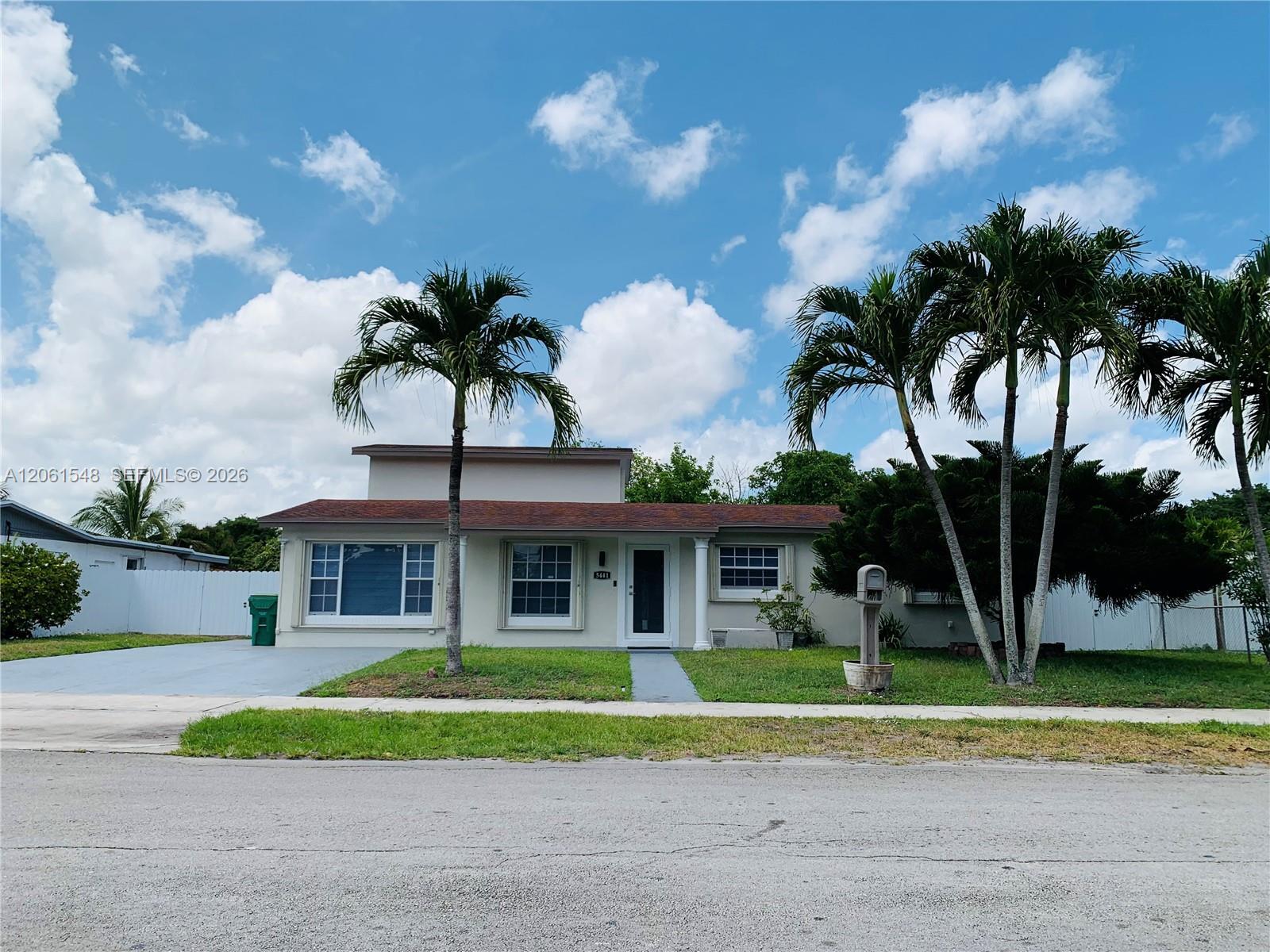 5441 NW 174th Dr, Miami Gardens FL 33055