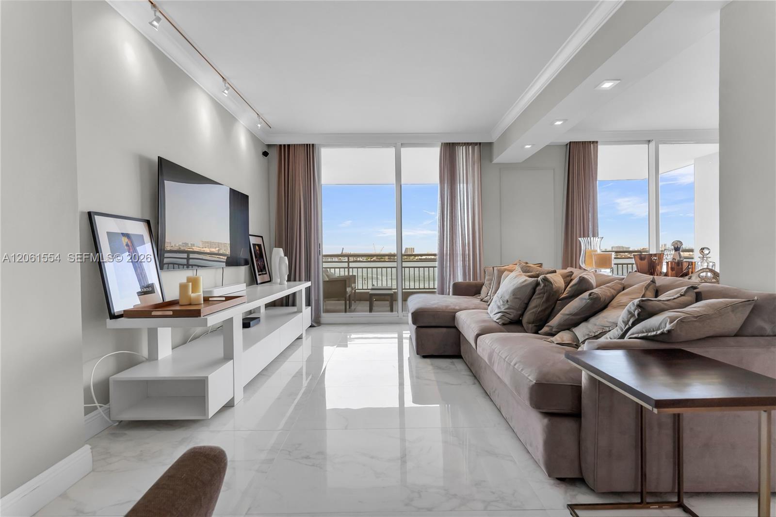 888 Brickell Key Dr # 508, Miami FL 33131 photo 2