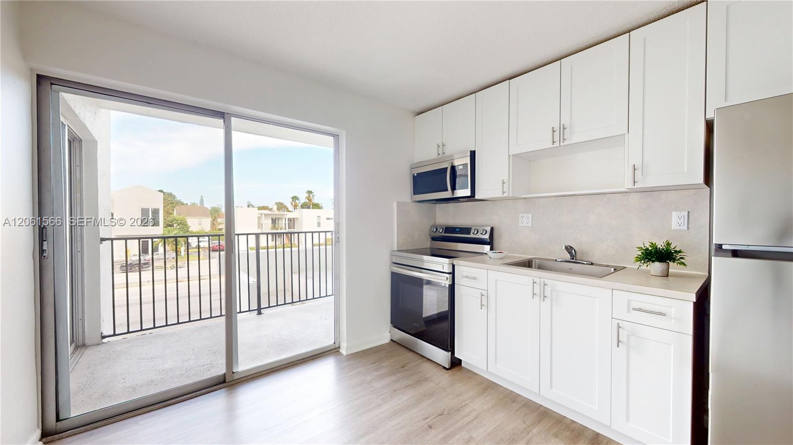 444 SW 27th Ave # 24, Miami FL 33135 photo 4