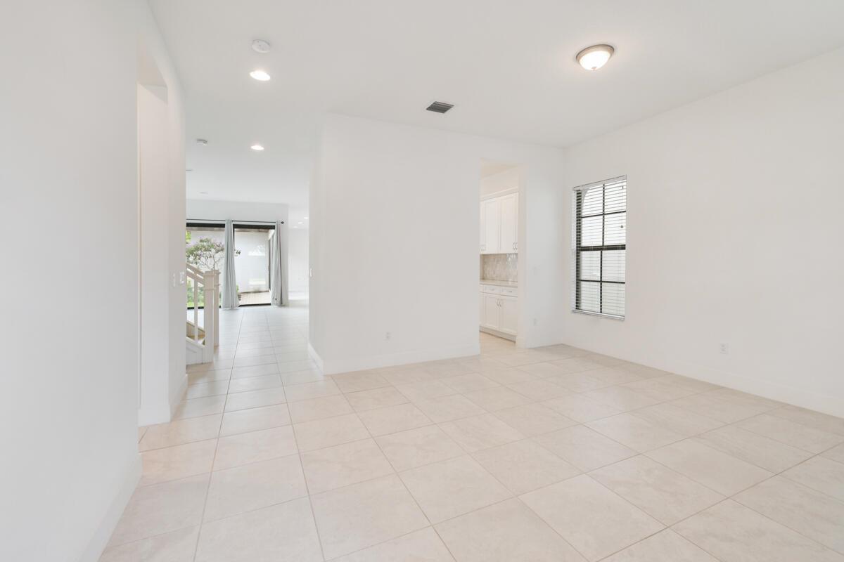 13351 Machiavelli Way, Palm Beach Gardens FL 33418 photo 2