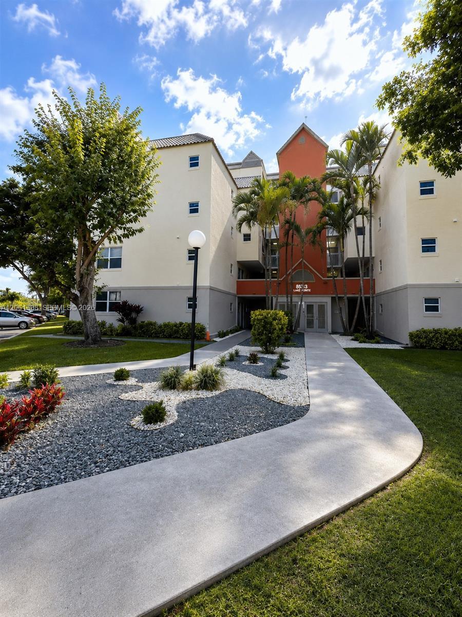 8363 Lake Dr # 301, Doral FL 33166 photo 2