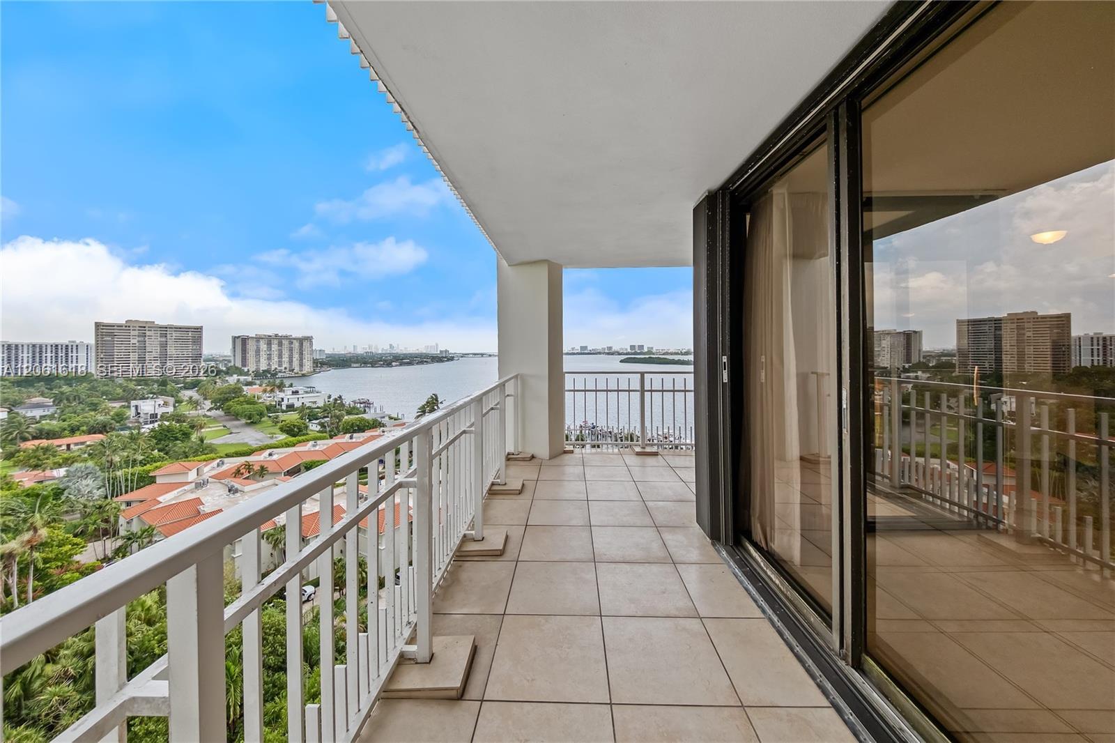 4000 Towerside Ter # 1405, Miami FL 33138 photo 4