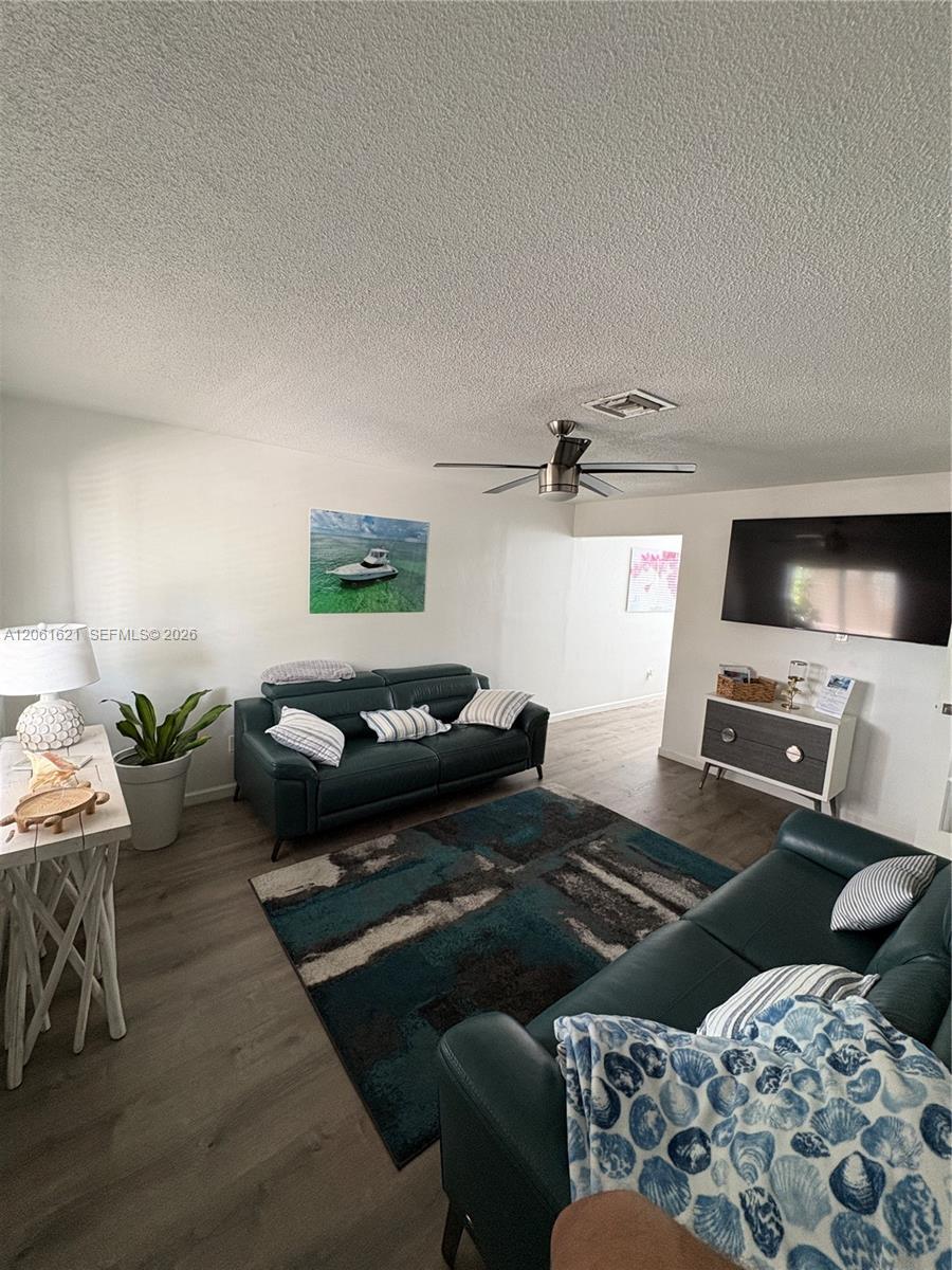 191 NW 17th Ave # 3, Miami FL 33125