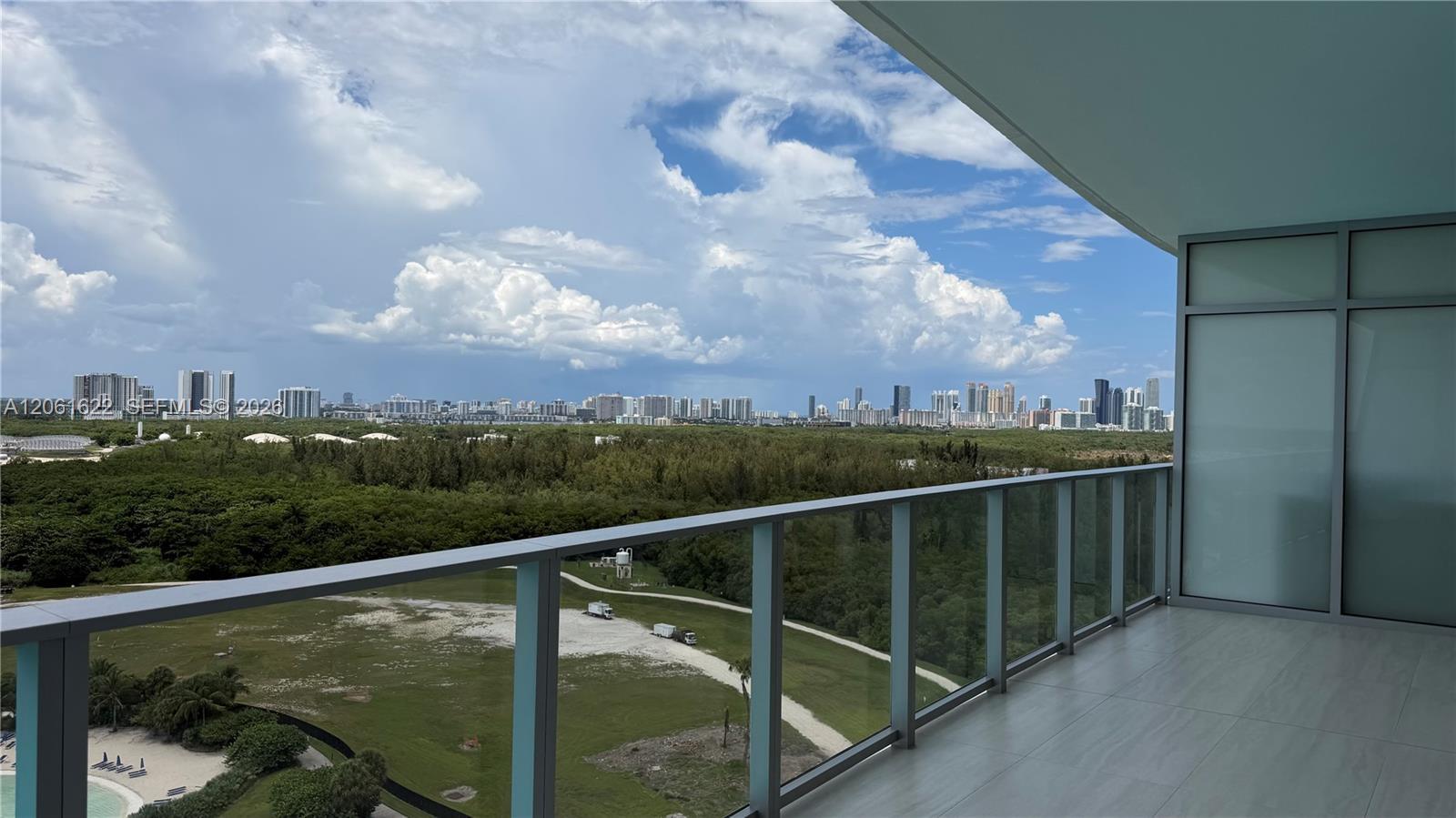 2411 Laguna Circle # 1610, North Miami FL 33181 photo 5