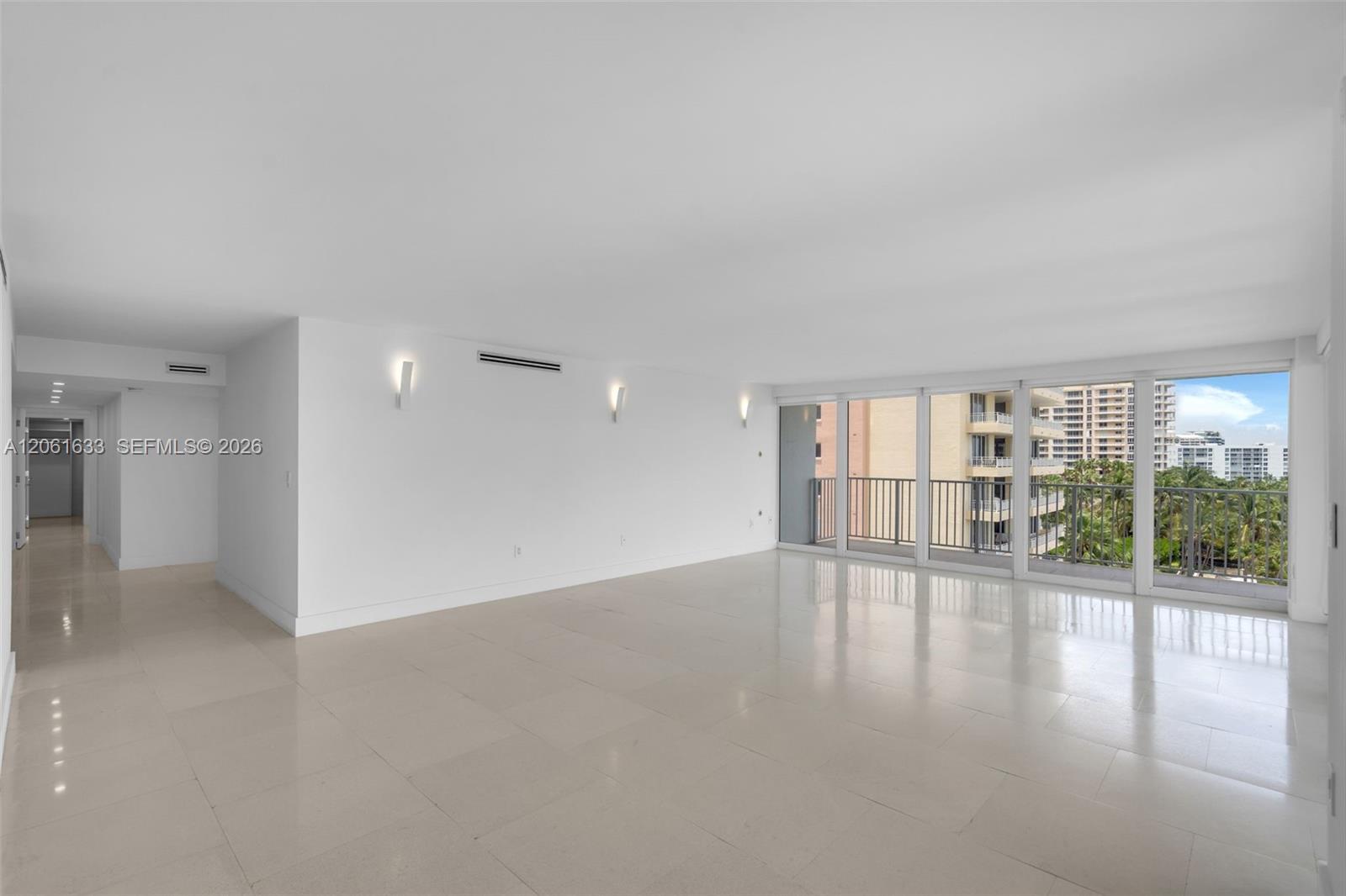 881 Ocean Dr # 7H, Key Biscayne FL 33149 photo 2