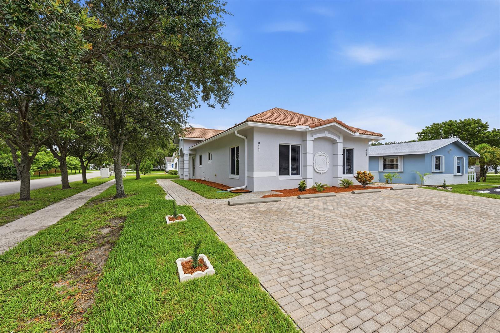 913 NE 12th Avenue, Pompano Beach FL 33060 photo 4