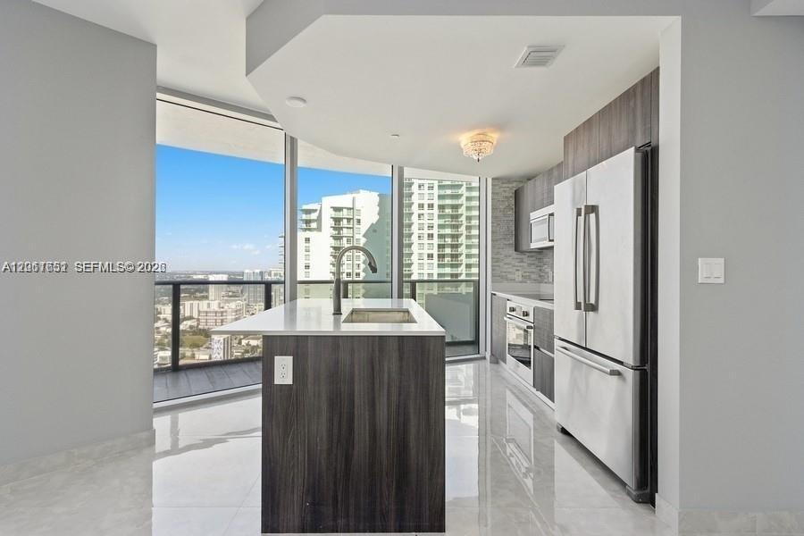 488 NE 18th St # 3801, Miami FL 33132 photo 4