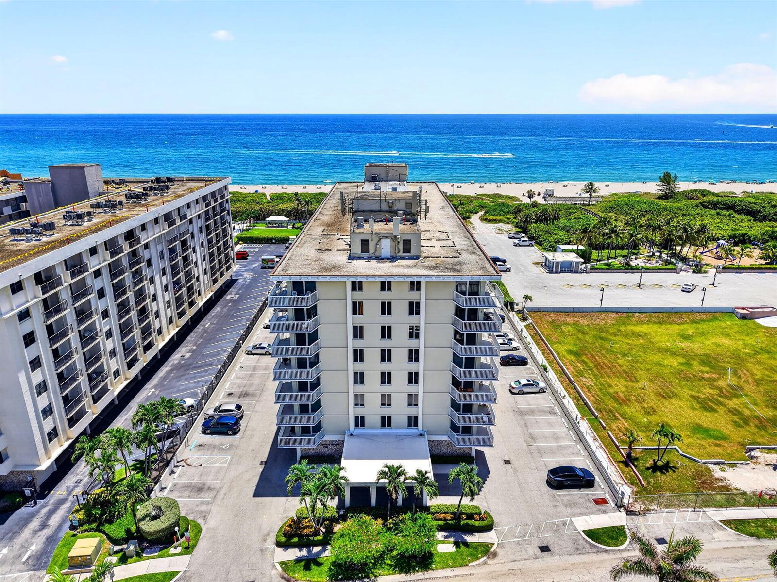 125 S OCEAN Avenue # 211, Palm Beach Shores FL 33404 photo 2