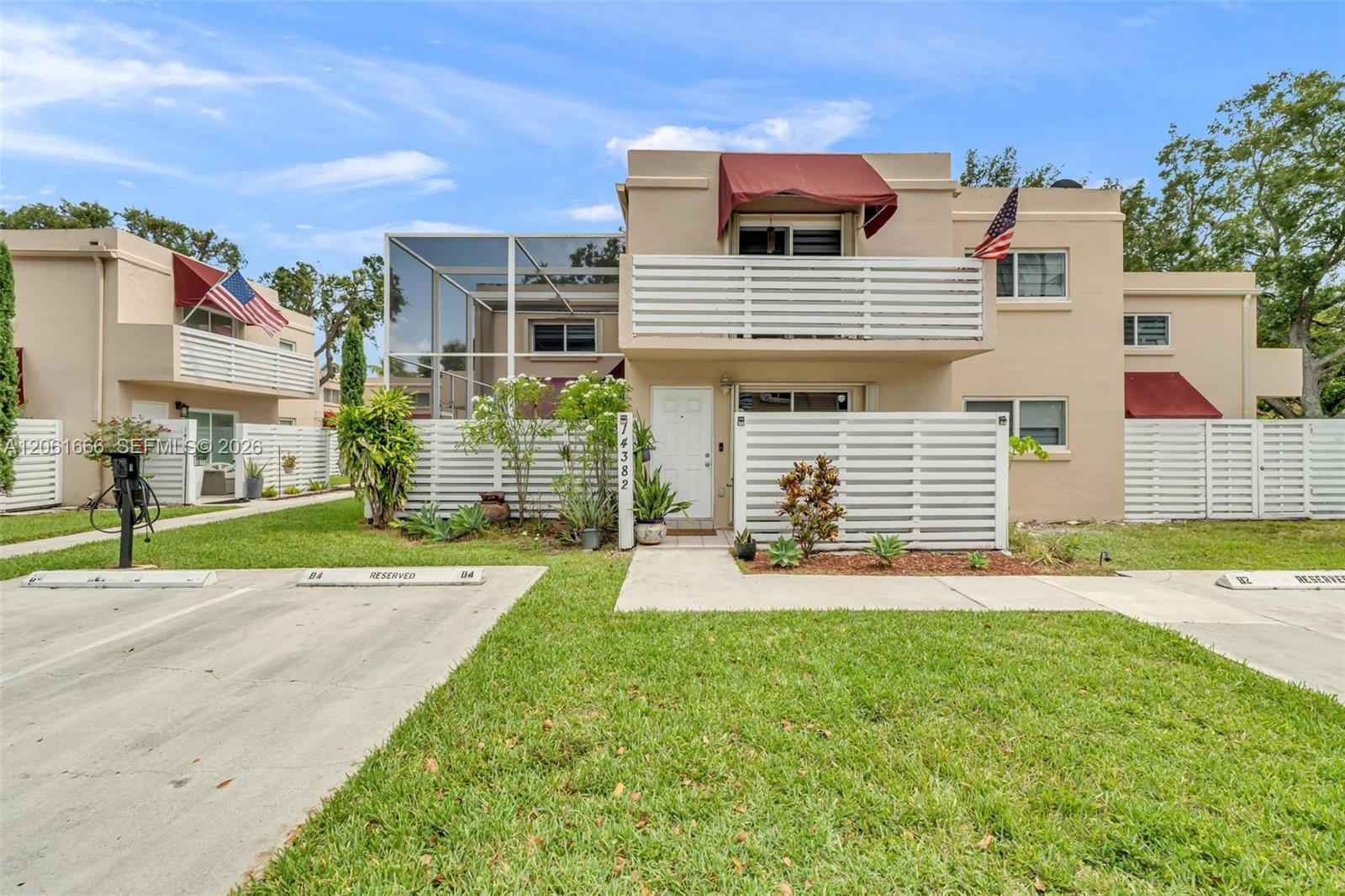14382 SW 97th Ter, Miami FL 33186 photo 2