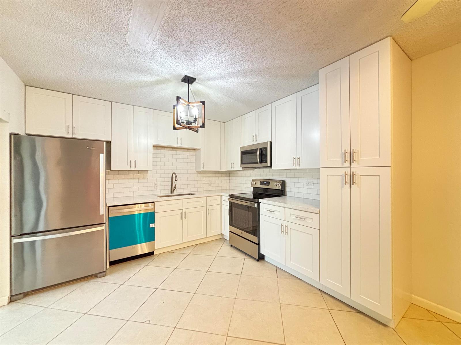 2110 21st Lane, Palm Beach Gardens FL 33418 photo 5